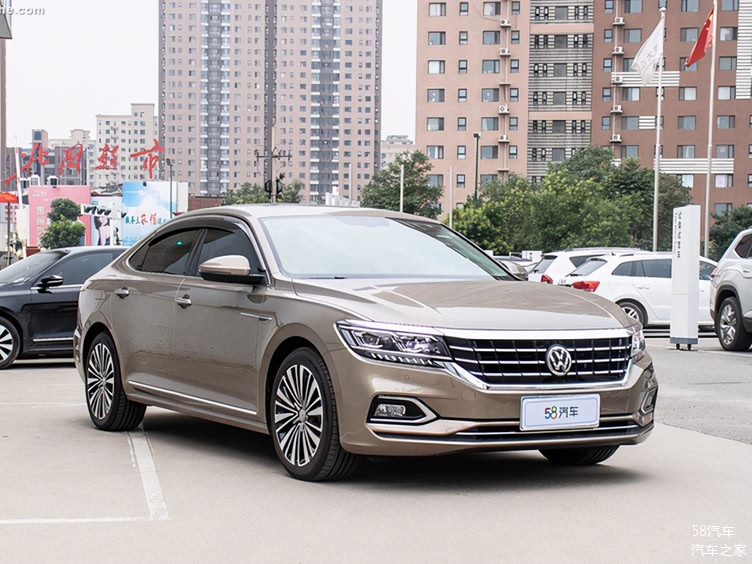 上海大众帕萨特380tsi,大众帕萨特330tsi图片 《选哪款最值?》之上汽大众帕萨特 综合优惠近6万的德系中级车